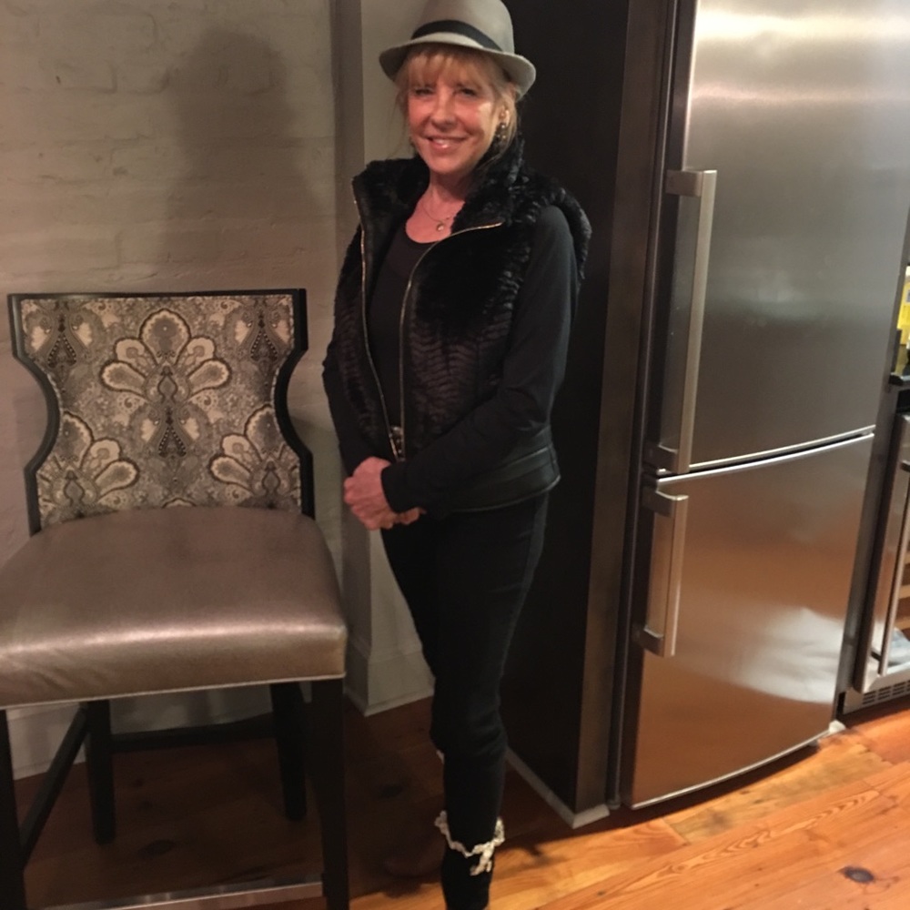 Meet your Posher, Phyllis